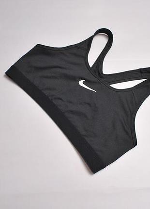 Спортивний топ nike dri fit - l