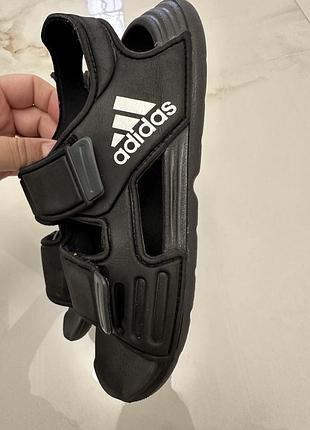 Босоніжки adidas дитячі розмір 32-333 фото