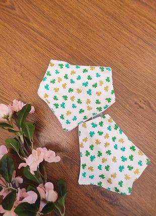 Нові. комплект нагрудник дитячий 0-6 міс. слюнявчики для дівчинки. трикутник на шию для хлопчика