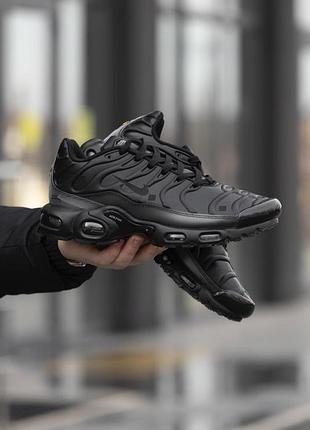Nike air max tn plus кроссовки черные