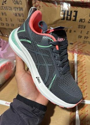 Кроссовки asics