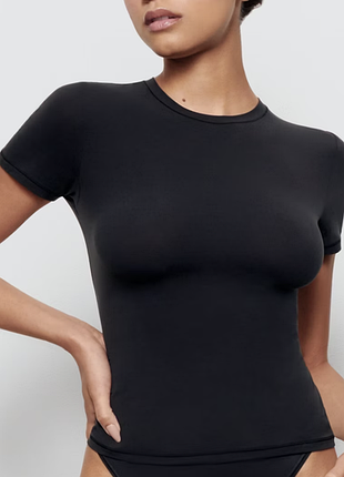 Skims usa оригінла fits everybody t-shirt onyx s