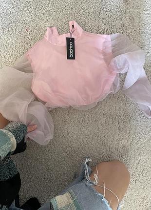 Нова блузка boohoo з органзи (рожевий топ)