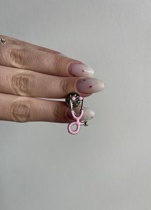 Пін значок металевий брошка «ніжний стетоскоп» — символ турботи в рожевому