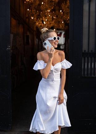 Платье миди сарафан муслин открытые плечи затяжки шнуровка на спинке приталенное