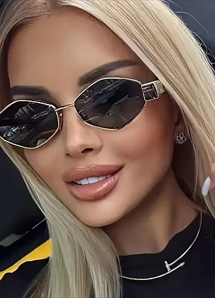 Стильні окуляри