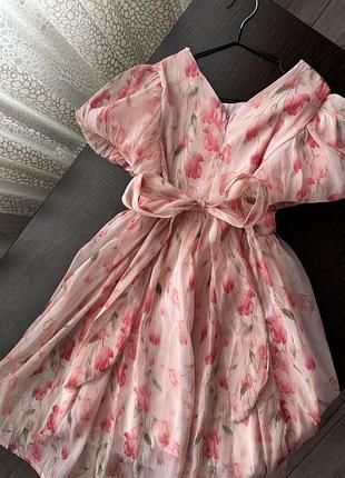 Сукня випускна