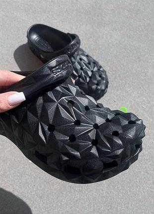 Крокси сабо crocs classic geometric black crocs classic geometric black чорні crocs