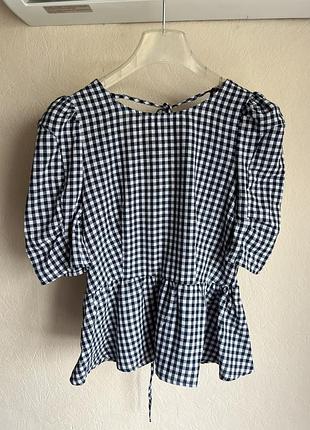 Блузка летняя,открытая спина s-m