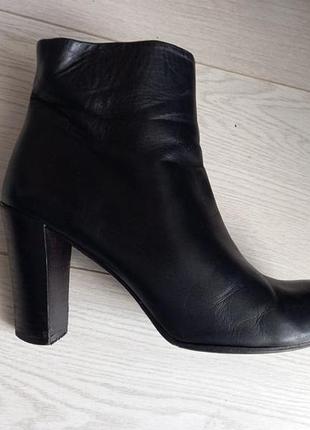 Ботильйоны кожа