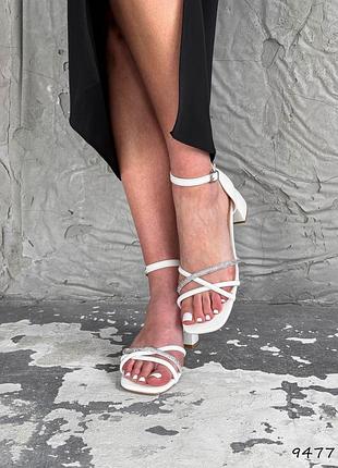 Босоножки женские белые экокожа 9477