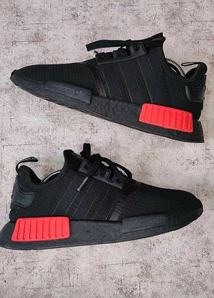 Кроссовки adidas nmd r1 оригинал адидас черные легкие летние
