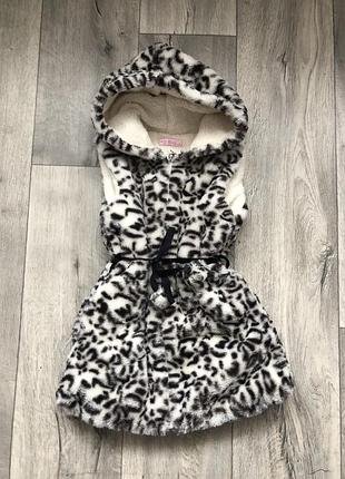 Жилетка для девочки меховая 8/9 лет пушистая