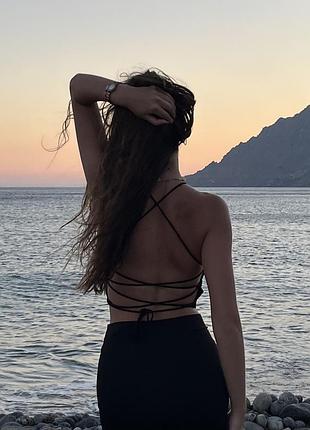 Чорний топ з відкритою спиною від zara, розмір m