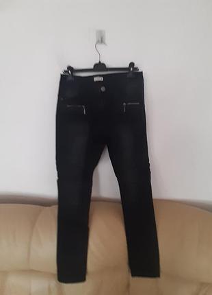 Джинсы мужские