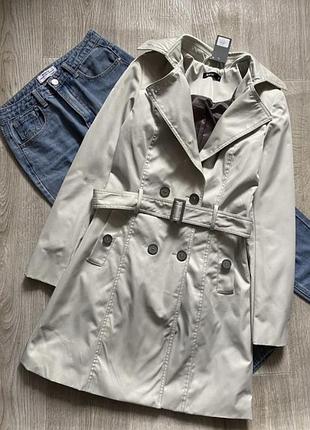 Женский плащ, тренч, тренчкот