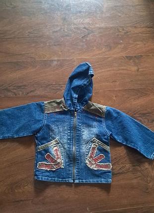 Джинсовая детская куртка.