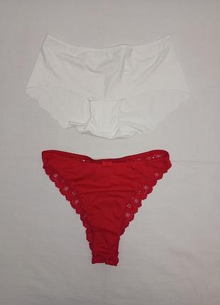 Трусики з високою посадкою.