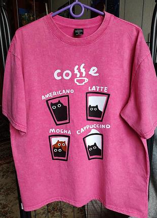 Стильная женская футболка "вивареного" цвета с интересным принтом