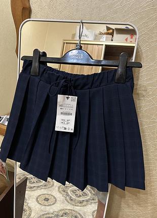 Нова спілниця з біркой zara