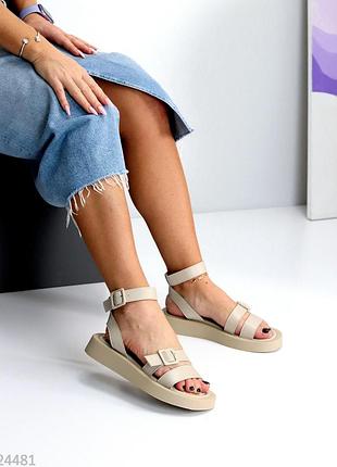 Босоножки женские