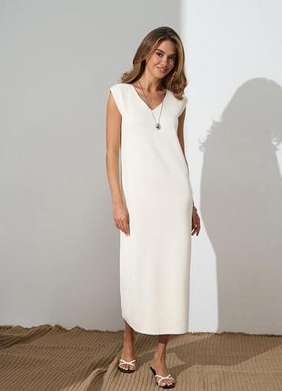 Біла сукня з шовковистої пряжі