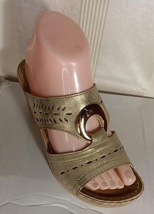 Босоножки шлепанцы женские с декором на каблуке размер 36,37,38,39,40,41