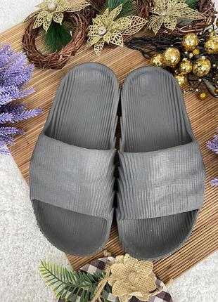 Шлепки от adidas adilette