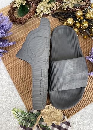 Шлепки от adidas adilette3 фото