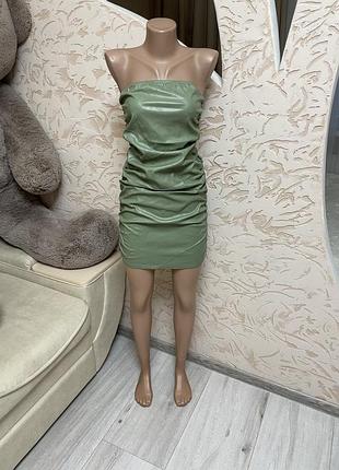 Сукня з екошкіри