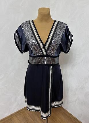 Шовкова сукня на запах