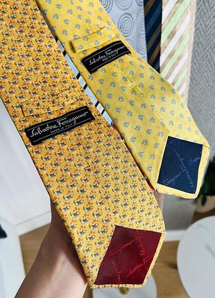 Шовкові краватки salvatore ferragamo оригінал made in italy як нові