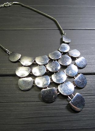 Поліроване геометричне намисто нагрудник сріблястого тону