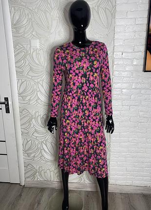 Ярусна трикотажна сукня плаття у квітковий принт marks&spencer, xl