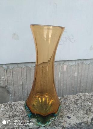 Ваза чешська вінтажна гутного скла коричневий с зеленим