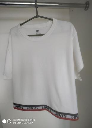 Женская футболка levis