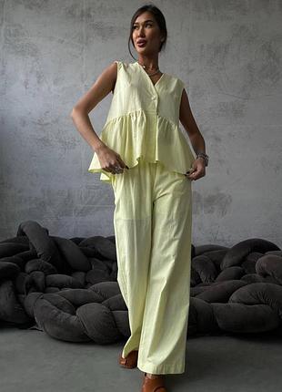 Костюм жіночий