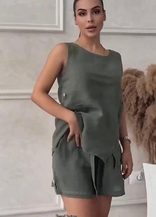 Костюм с шортами