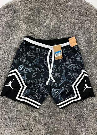 Чоловічі шорти jordan