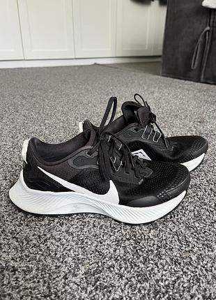 Кросівки nike pegasus trail 3 чорні 36