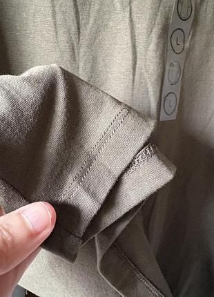 Жіноча зелена футболкаc&a розмір l- xl