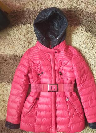 Зимняя куртка с капюшоном