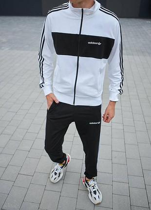 Спортивный костюм adidas