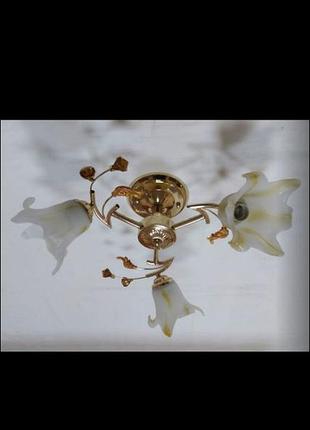 Люстра на 3 плафони