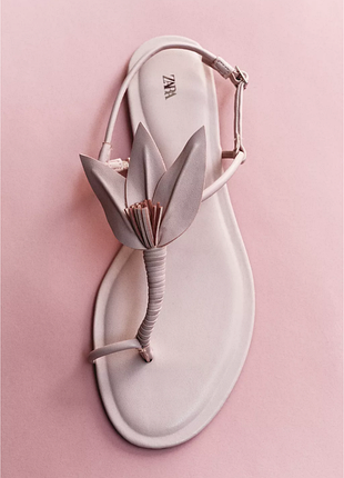 Сандалі з квіткою zara 🌸