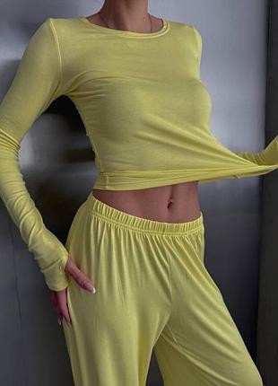 Жіночий весняний літній жовтий костюм прогулянковий віскоза трійка лонгслів футболка та штани