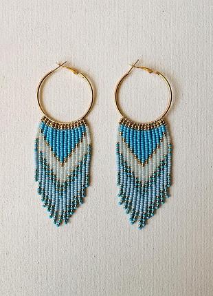 Серьги-кольца с голубой бисерной бахромой