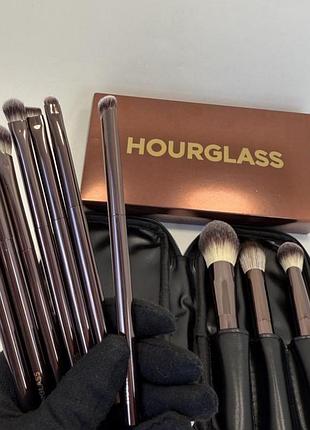 Набор кистей для макияжа hourglass
