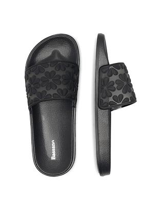 Шльопанці для басейну bassano