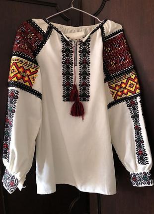 Вишиванка жіноча